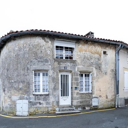 Laconciergeriejonzac, Residence Georgeon Exterior photo
